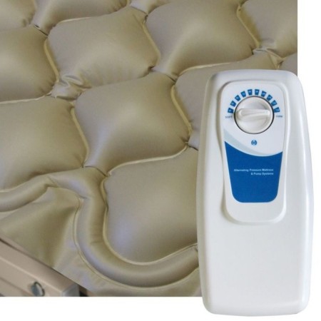 INTERMED KIT MATERASSO ANTIDECUBITO A BOLLE E COMPRESSORE CON REGOLAZIONE A CICLO ALTERNATO LION